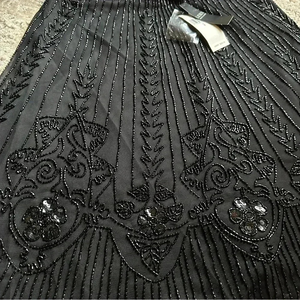 Lauren Ralph Lauren Black Beaded
Mesh A-Line Skirt Size 6 NWT Retail $295 - Picture 4 of 9